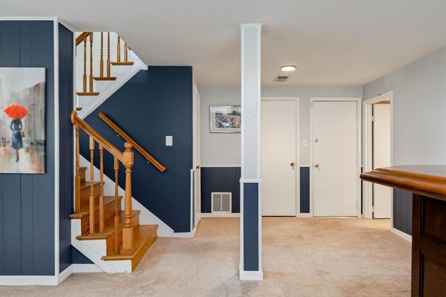 8606 BOUND BROOK LN, Alexandria, VA 22309