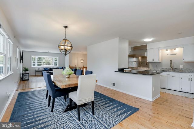 8606 BOUND BROOK LN, Alexandria, VA 22309