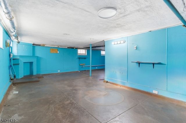 327 Field Pl, Hillside Twp., NJ 07205