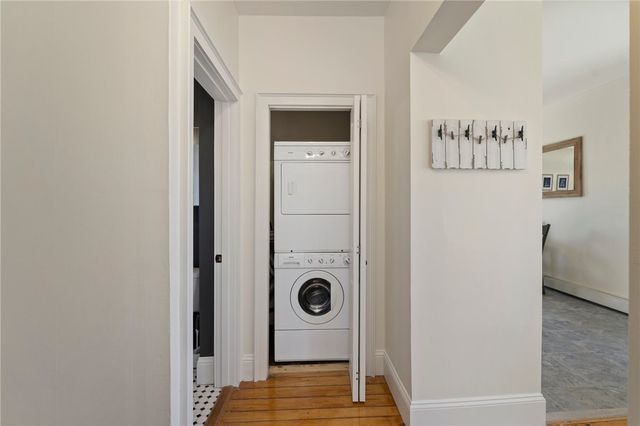 15 Narragansett Avenue 2, Newport, RI 02840