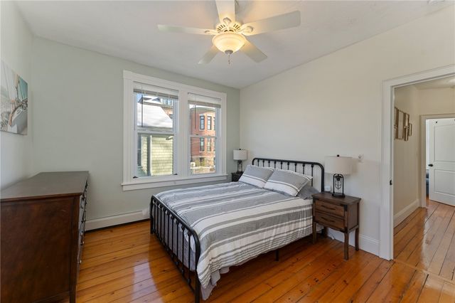 15 Narragansett Avenue 2, Newport, RI 02840