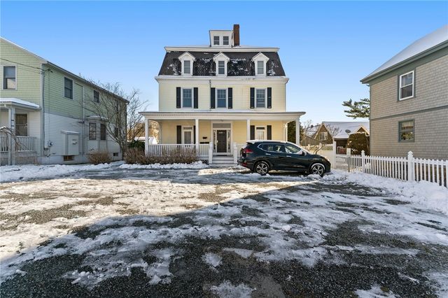 15 Narragansett Avenue 2, Newport, RI 02840