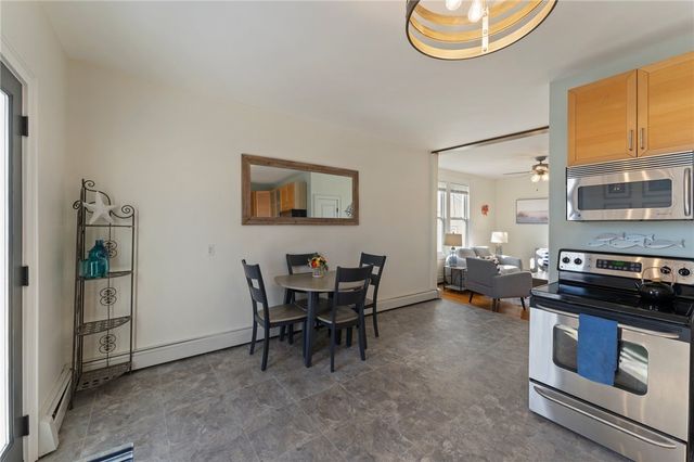 15 Narragansett Avenue 2, Newport, RI 02840