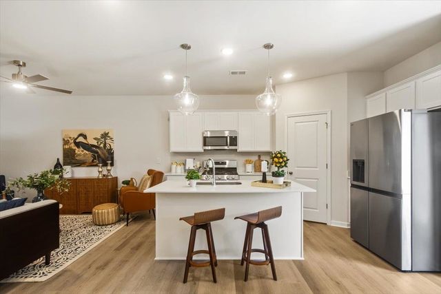 2038 Hillman Way, Roebuck, SC 29376