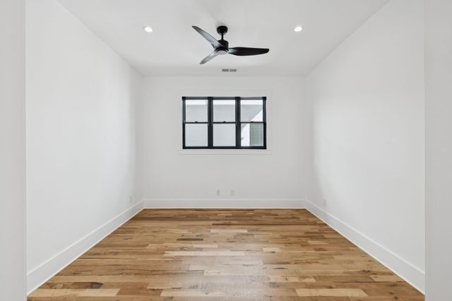 1112 Caldwell Ln, Nashville, TN 37204