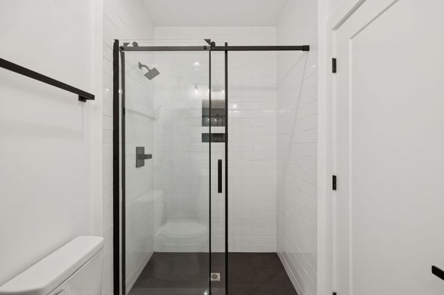 1112 Caldwell Ln, Nashville, TN 37204