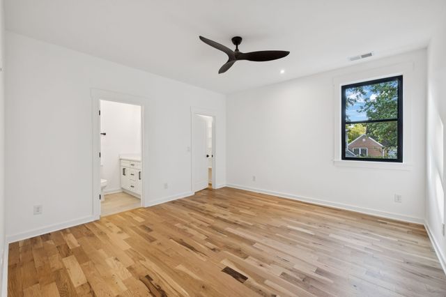 1112 Caldwell Ln, Nashville, TN 37204