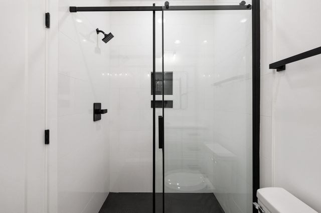 1112 Caldwell Ln, Nashville, TN 37204