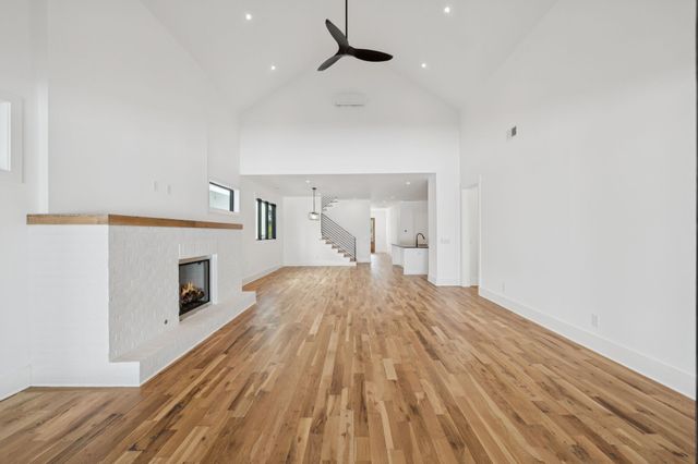 1112 Caldwell Ln, Nashville, TN 37204