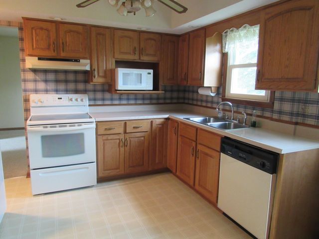 8080 Hagerty Road, Ashville, OH 43103