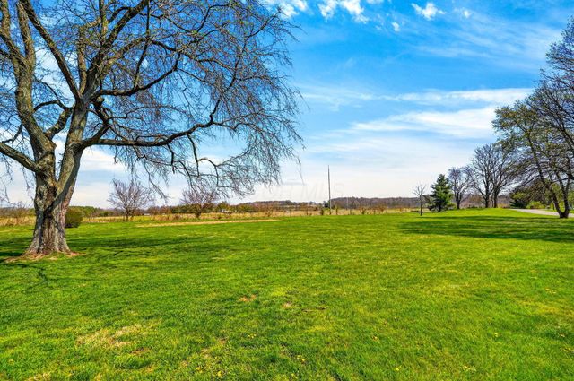 8080 Hagerty Road, Ashville, OH 43103