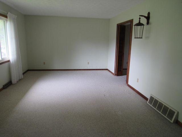 8080 Hagerty Road, Ashville, OH 43103