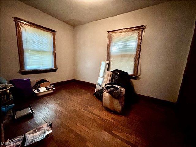2806 3rd Street NE, Canton, OH 44704