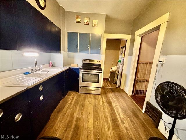 2806 3rd Street NE, Canton, OH 44704