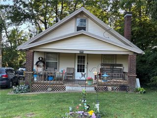 2806 3rd Street NE, Canton, OH 44704