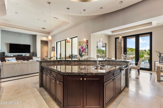 6109 N PALO CRISTI Road, Paradise Valley, AZ 85253