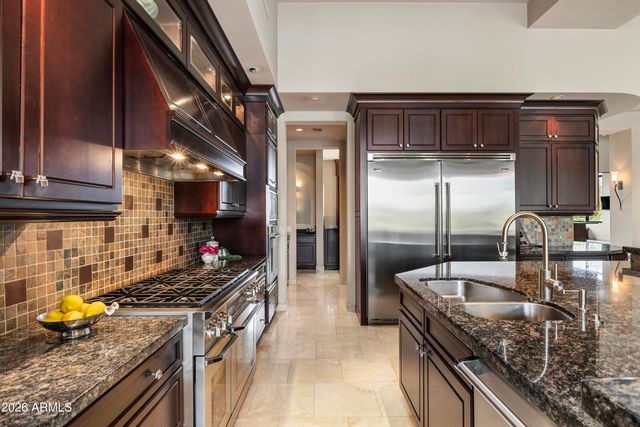 6109 N PALO CRISTI Road, Paradise Valley, AZ 85253