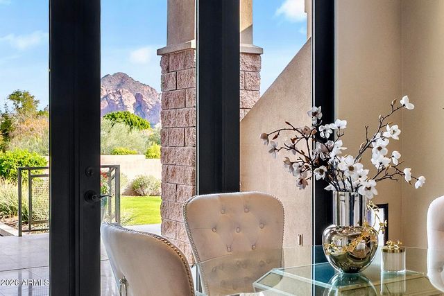 6109 N PALO CRISTI Road, Paradise Valley, AZ 85253