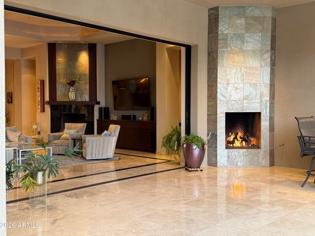 6109 N PALO CRISTI Road, Paradise Valley, AZ 85253