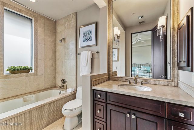 6109 N PALO CRISTI Road, Paradise Valley, AZ 85253