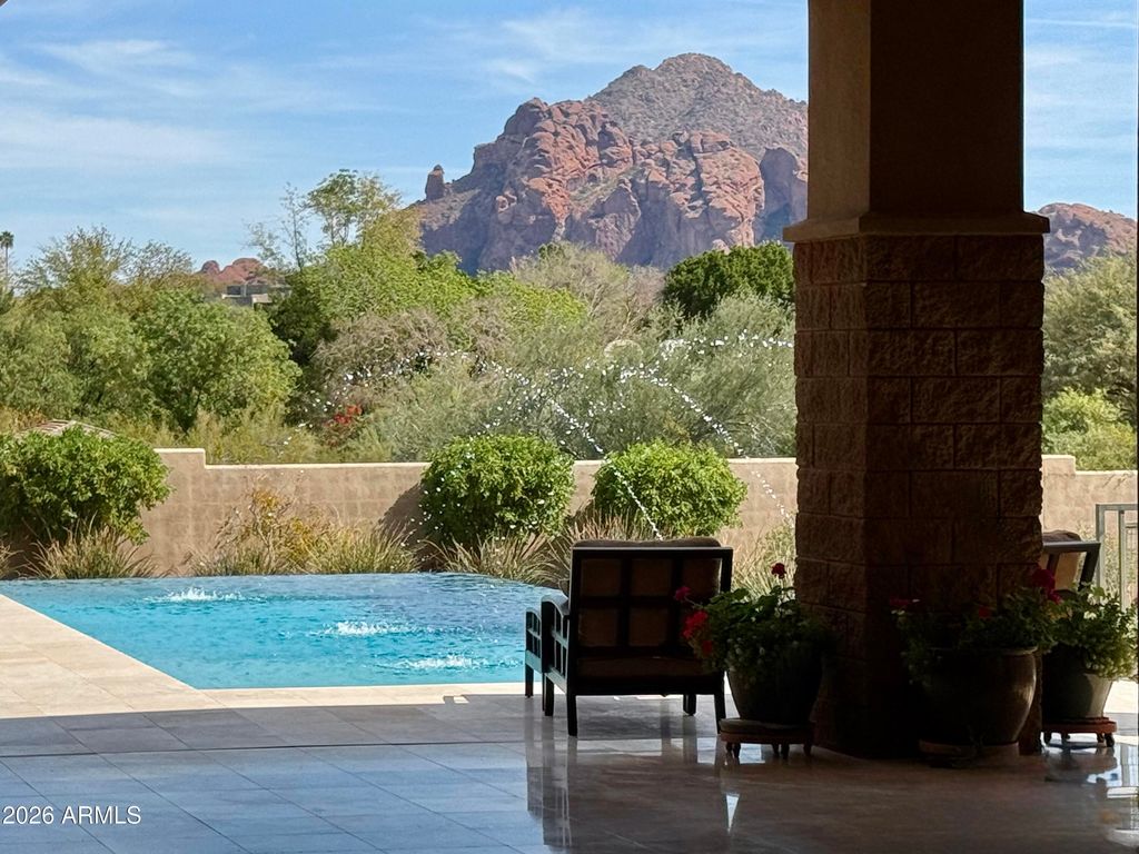 6109 N PALO CRISTI Road, Paradise Valley, AZ 85253 — photo 4