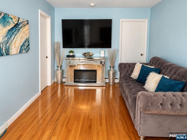 79 Chester Avenue, Irvington, NJ 07111