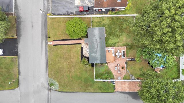 27 Lidge Drive, Farmingville, NY 11738