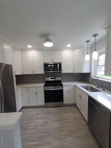 1879 Crompond Road A-21, Peekskill, NY 10566