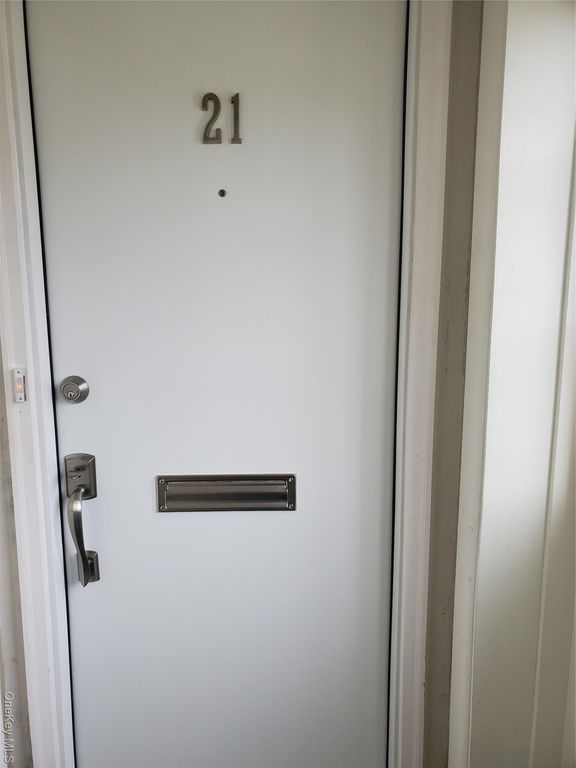 1879 Crompond Road A-21, Peekskill, NY 10566