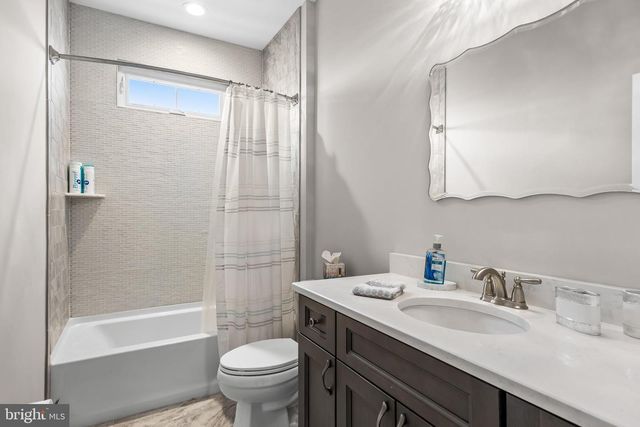 1934 WEST AVE, Ocean City, NJ 08226