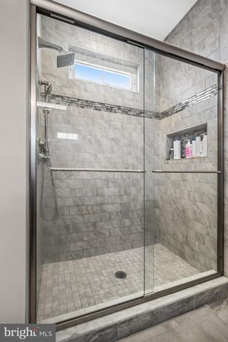 1934 WEST AVE, Ocean City, NJ 08226