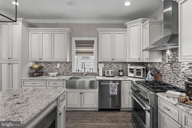 1934 WEST AVE, Ocean City, NJ 08226
