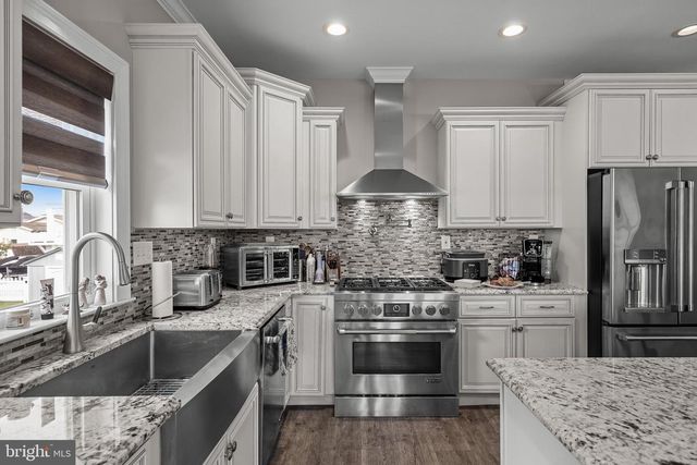 1934 WEST AVE, Ocean City, NJ 08226