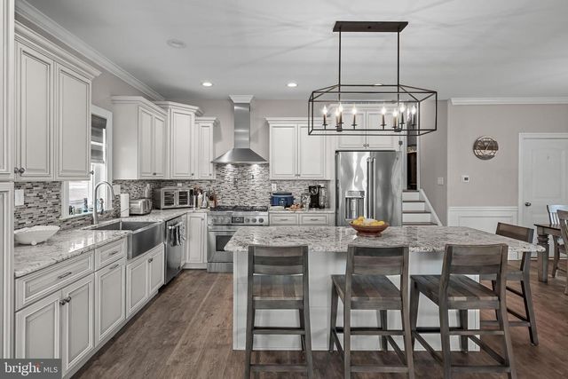 1934 WEST AVE, Ocean City, NJ 08226