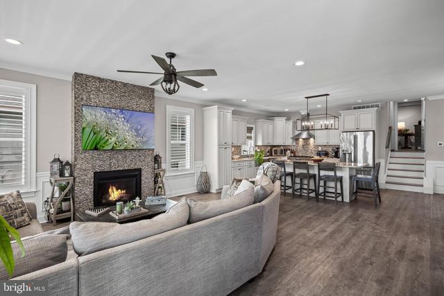 1934 WEST AVE, Ocean City, NJ 08226