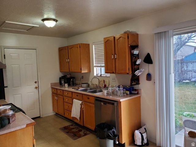 5043 W TICKLEGRASS RD, West Jordan, UT 84081