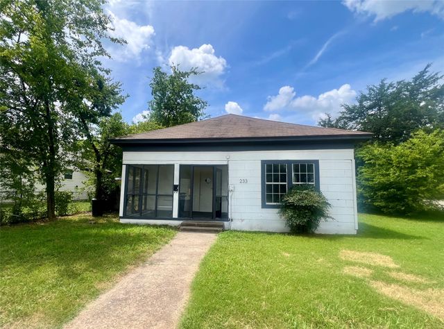 233 W Oneal Street, Wills Point, TX 75169