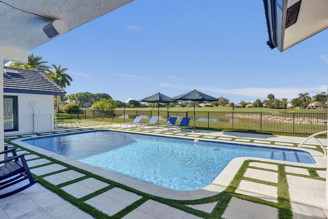 10818 River Glenn Drive, Boca Raton, FL 33428