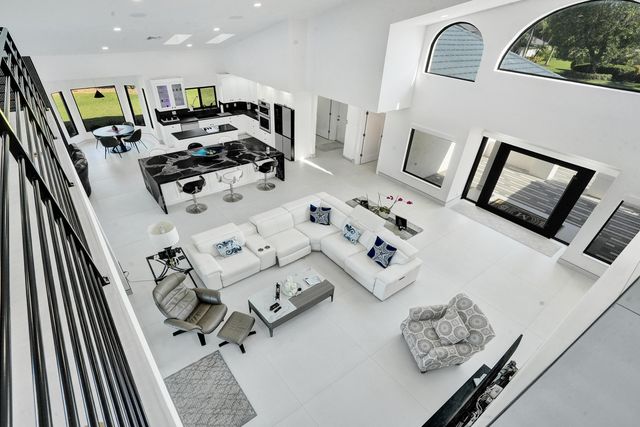 10818 River Glenn Drive, Boca Raton, FL 33428