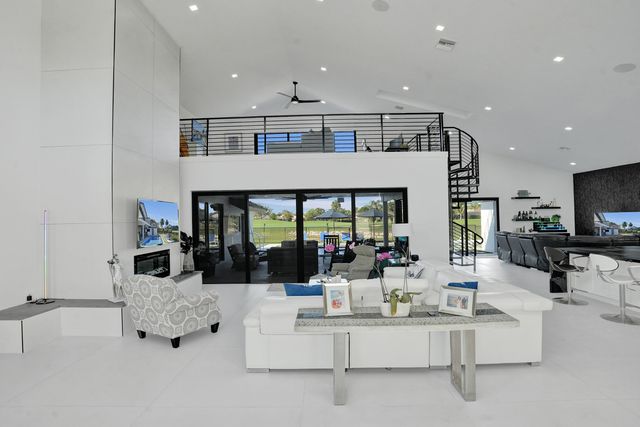 10818 River Glenn Drive, Boca Raton, FL 33428