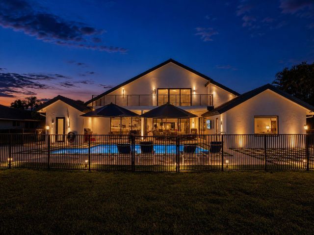 10818 River Glenn Drive, Boca Raton, FL 33428