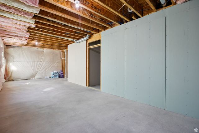 4268 S STEELE CREEK CT, Millcreek, UT 84107