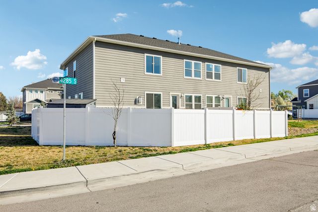 4268 S STEELE CREEK CT, Millcreek, UT 84107
