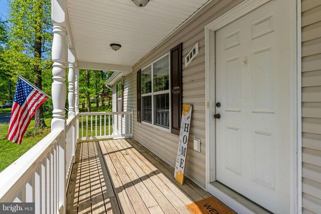 949 WILD ROSE LN, Harpers Ferry, WV 25425