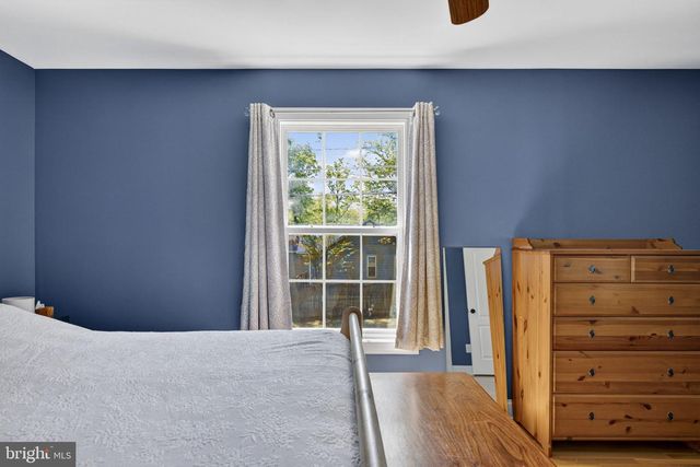 949 WILD ROSE LN, Harpers Ferry, WV 25425
