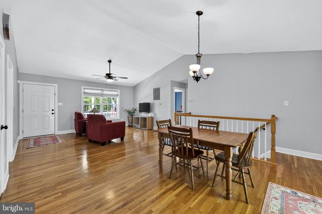 949 WILD ROSE LN, Harpers Ferry, WV 25425