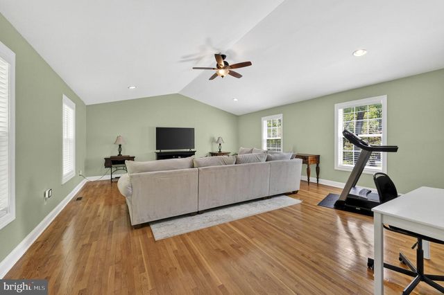 949 WILD ROSE LN, Harpers Ferry, WV 25425