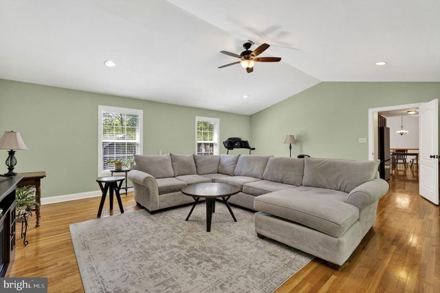 949 WILD ROSE LN, Harpers Ferry, WV 25425