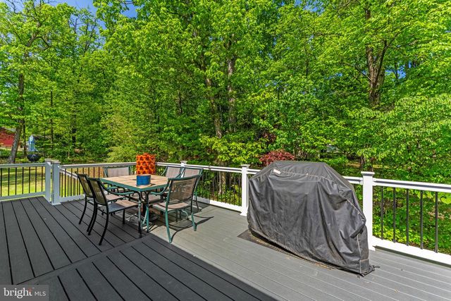 949 WILD ROSE LN, Harpers Ferry, WV 25425