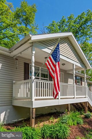 949 WILD ROSE LN, Harpers Ferry, WV 25425